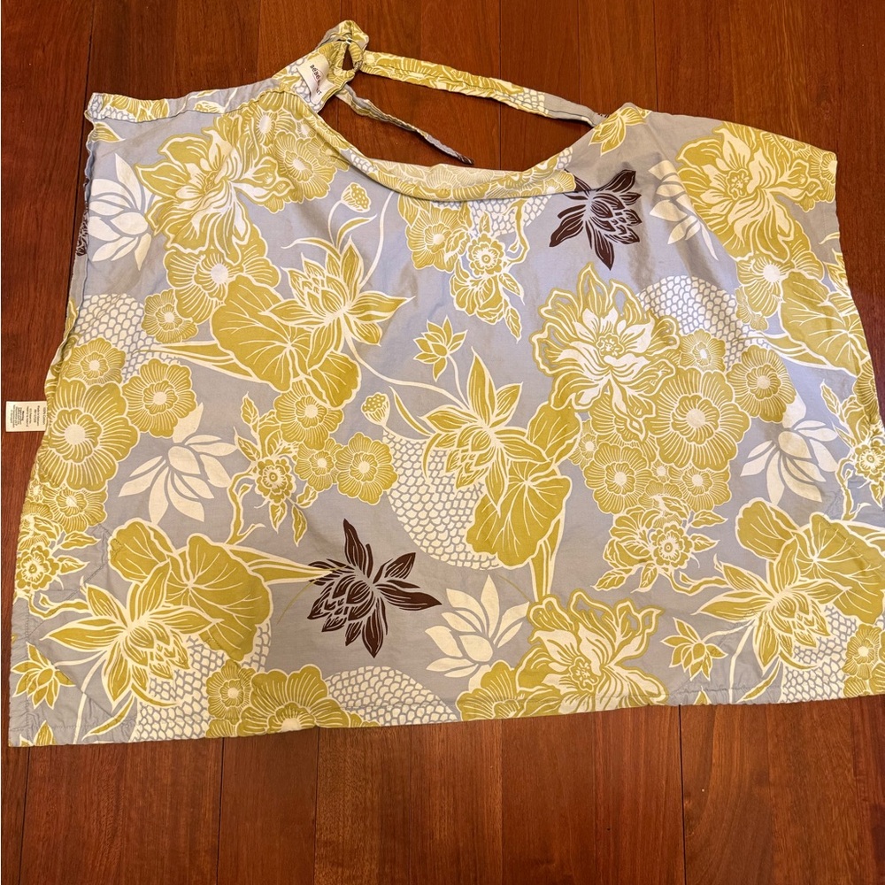 Bebe au Lait Yellow and Gray Floral Nursing Cover-Ascot